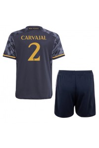 Real Madrid Daniel Carvajal #2 Jalkapallovaatteet Lasten Vieraspeliasu 2023-24 Lyhythihainen (+ Lyhyet housut)